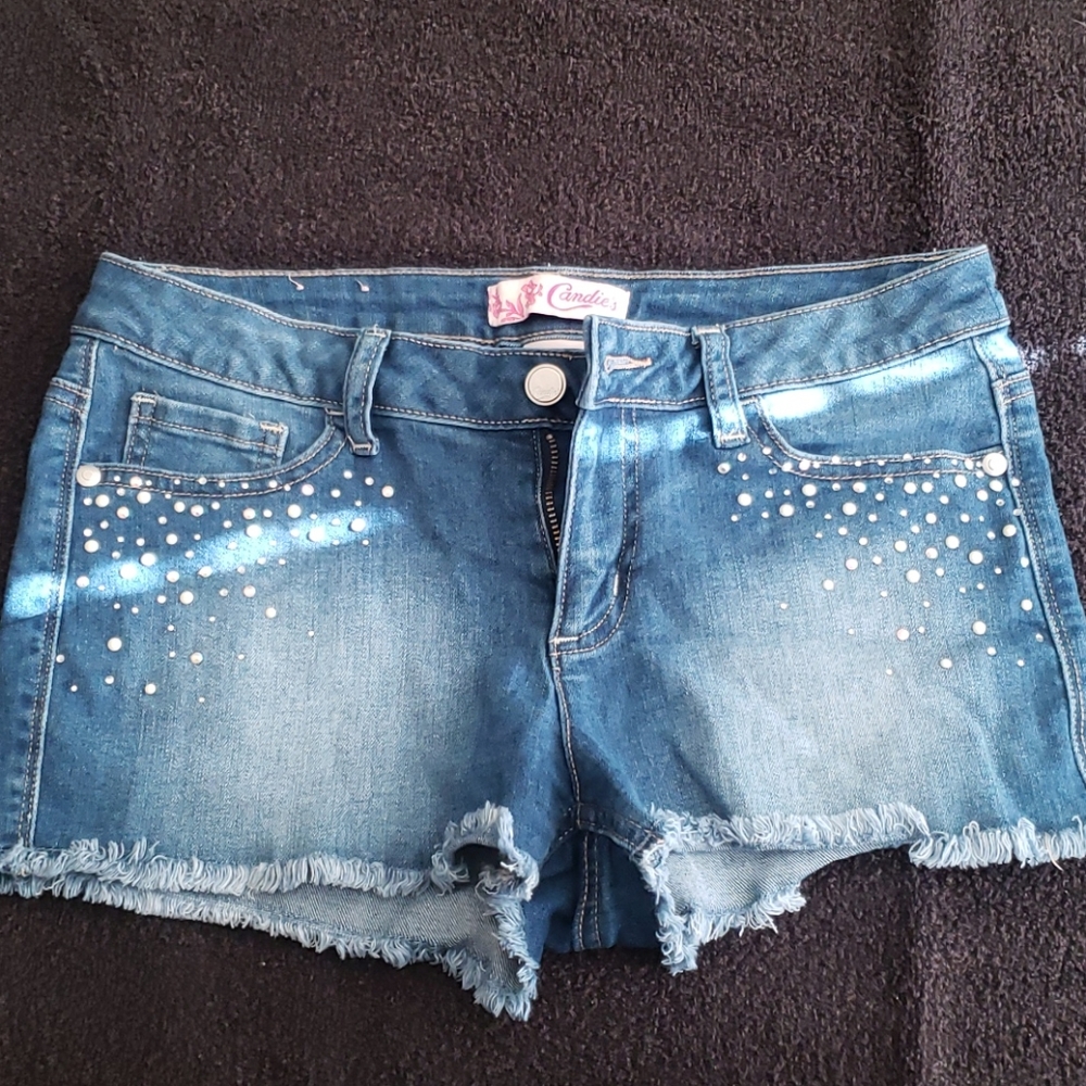 Diamond pearl candies shorts